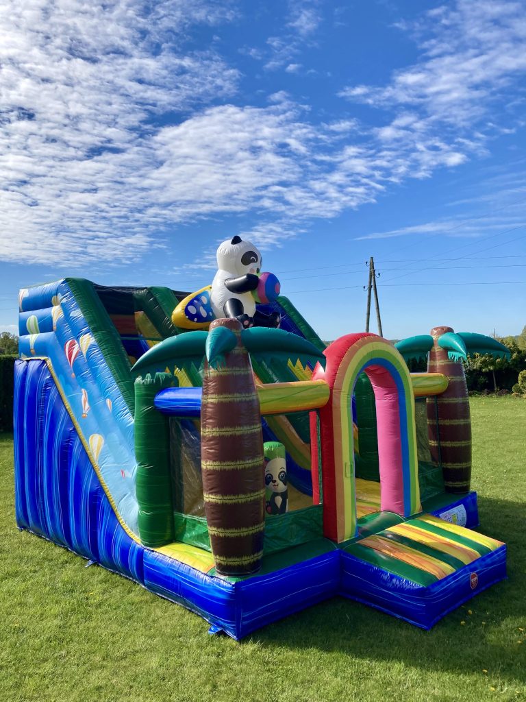 PROFESIONĀLĀ PIEPŪŠAMĀ ATRAKCIJA „Panda"