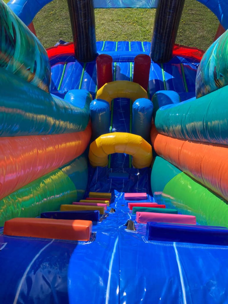 PROFESIONĀLĀ PIEPŪŠAMĀ ATRAKCIJA „MADAGASKARA”